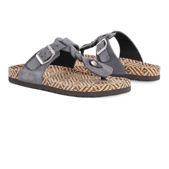 muk luks deedee sandals